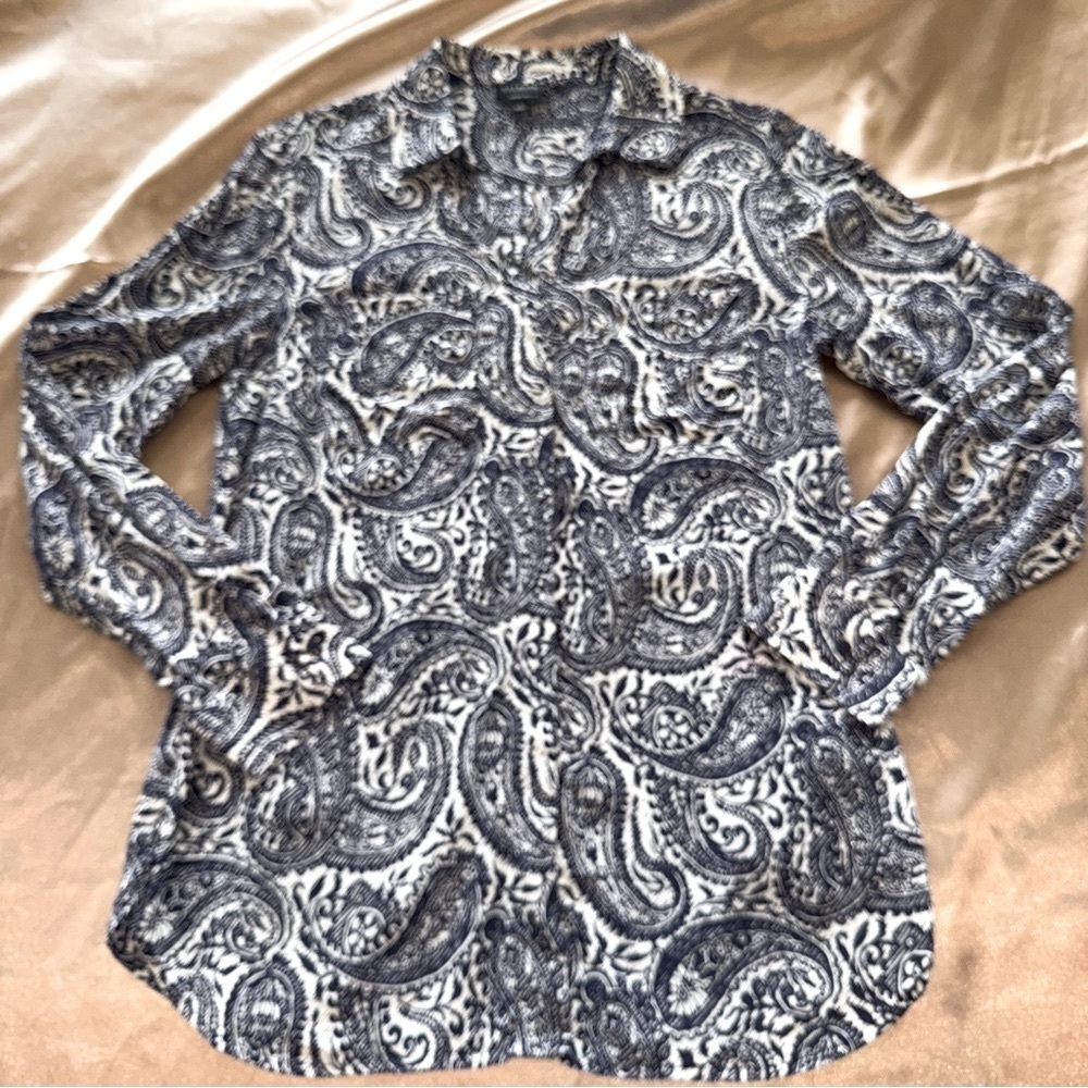 Talbots Navy and White Silk Paisley Shirt Hidden Button Front Sz S - Picture 6 of 12